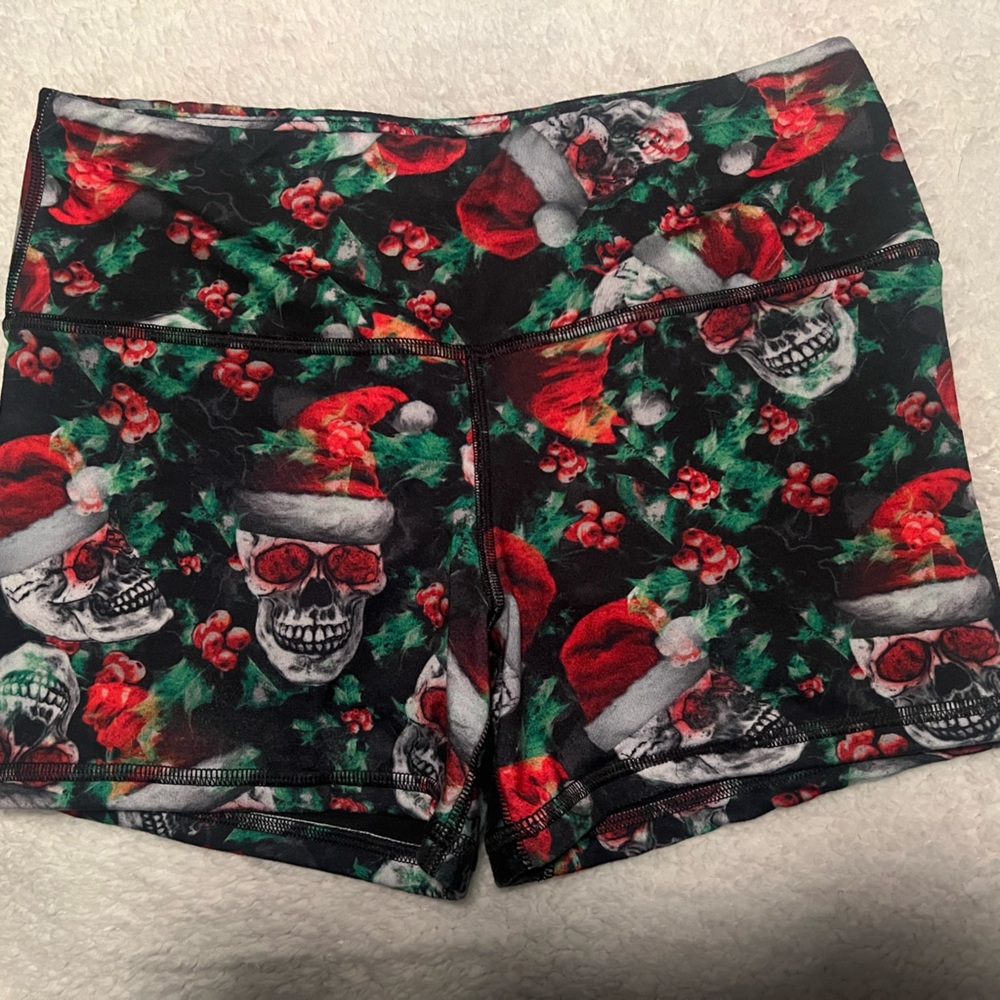 Fleo evil Santa booty shorts